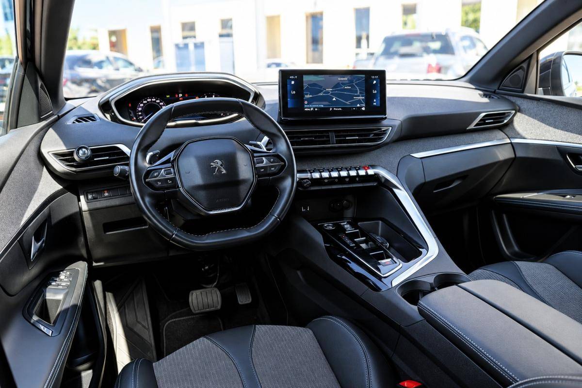 peugeot-5008-2023-diesel-1499cc