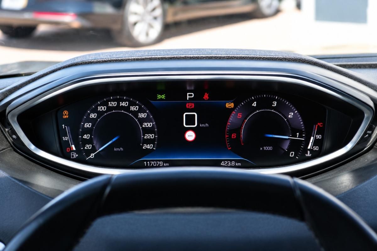peugeot-5008-2023-diesel-1499cc