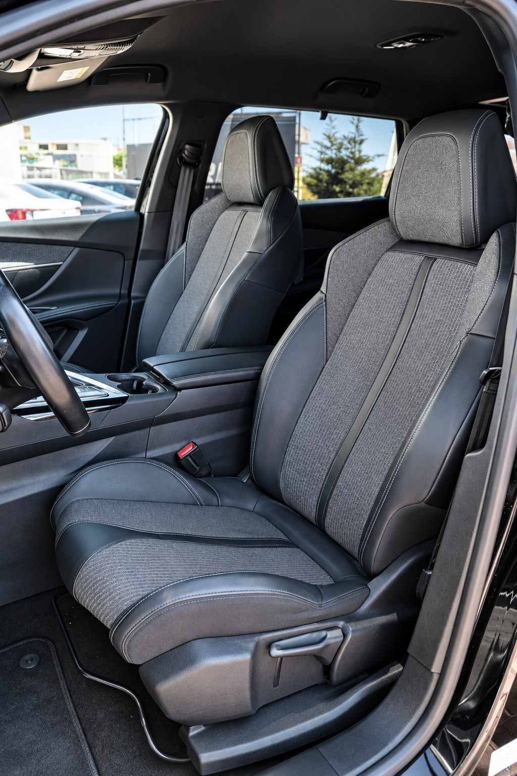 peugeot-5008-2023-diesel-1499cc