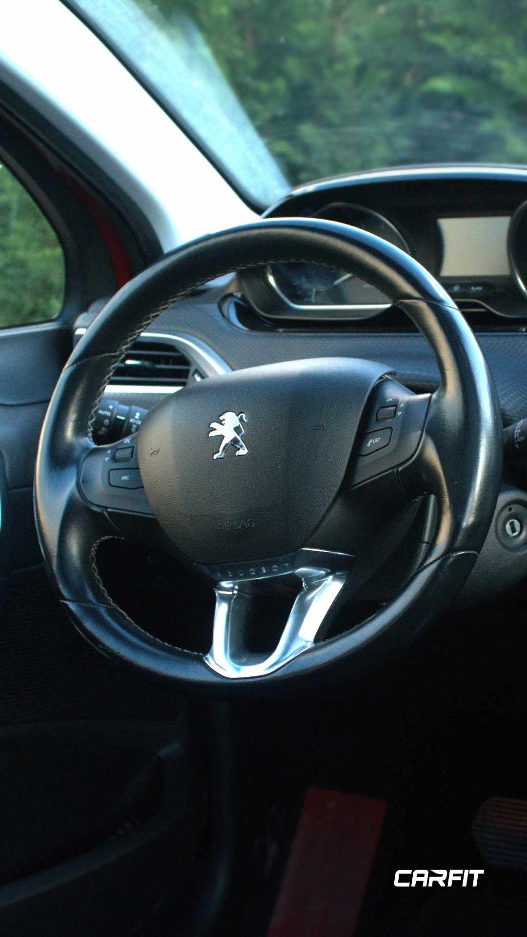 peugeot-2008-2018-gasolina-1199cc