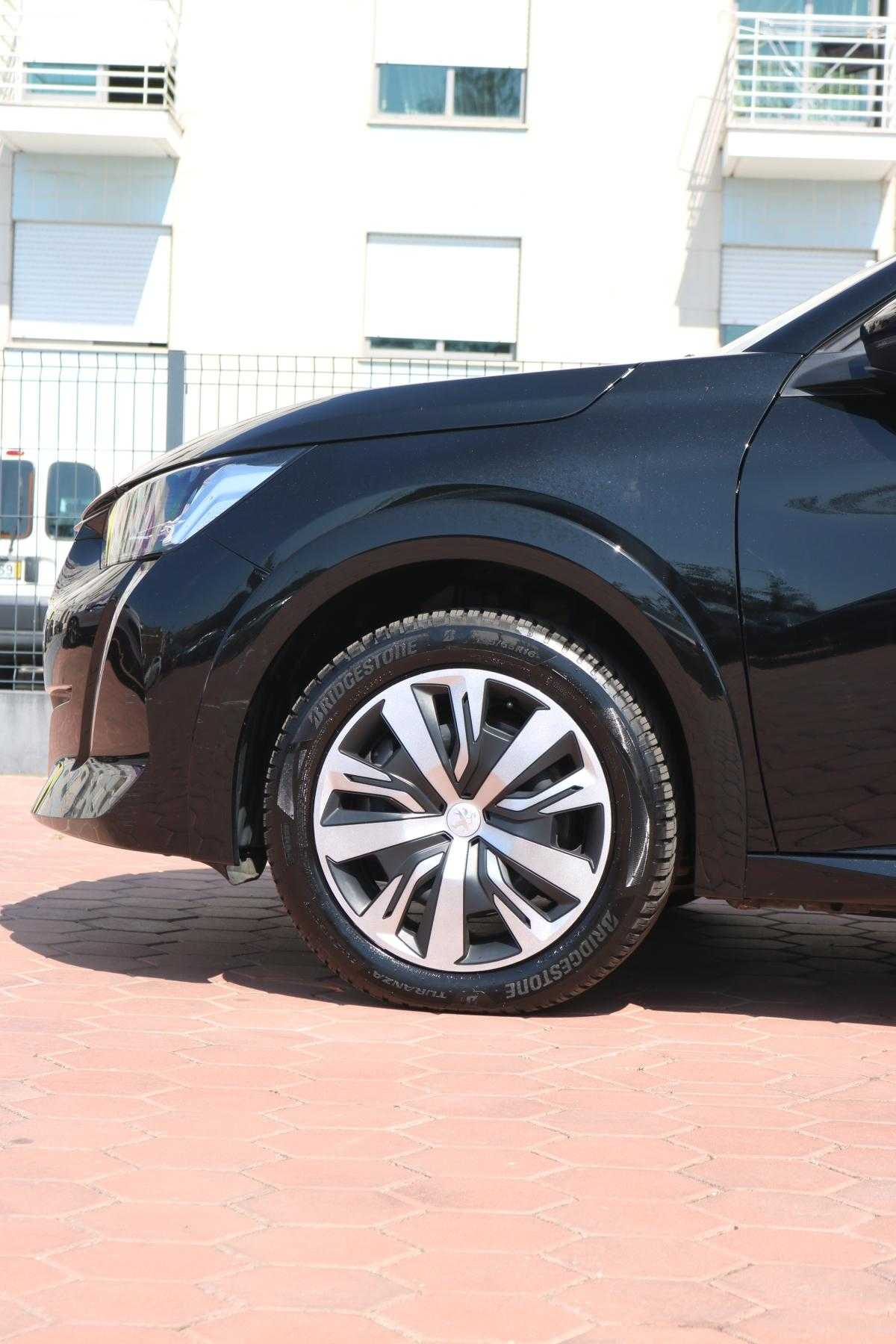 peugeot-208-2023-eletrico-0cc