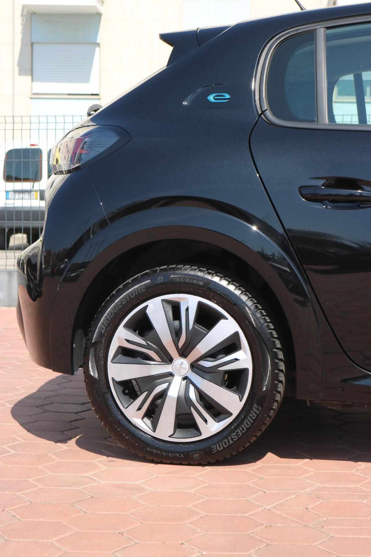 peugeot-208-2023-eletrico-0cc