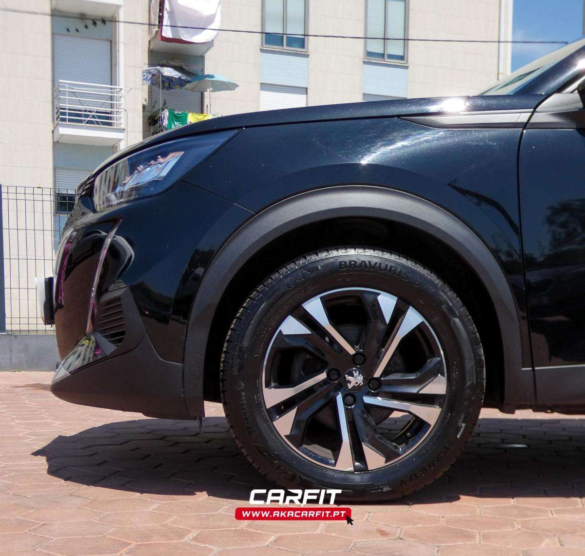peugeot-2008-2023-gasolina-1199cc