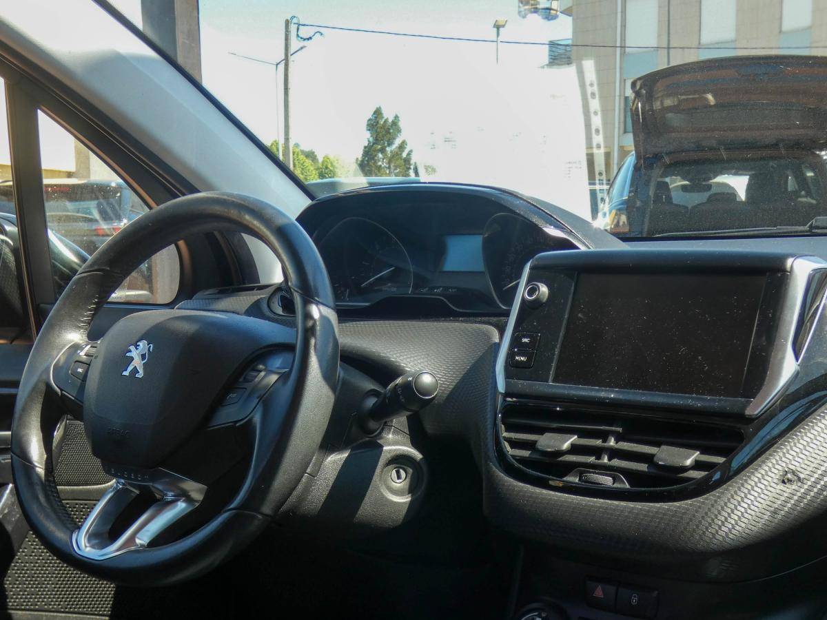 peugeot-2008-2019-diesel-1499cc