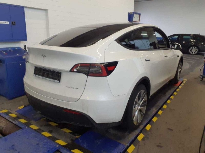 tesla-model-y-2022-eletrico-0cc