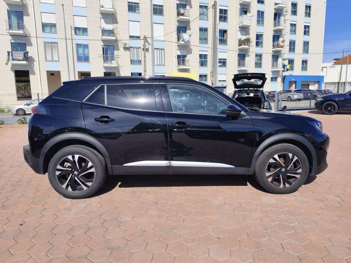 peugeot-2008-2023-gasolina-1199cc
