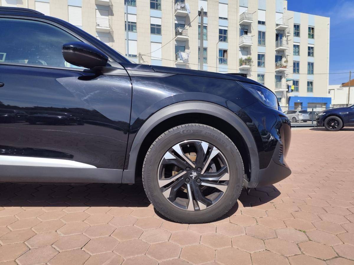 peugeot-2008-2023-gasolina-1199cc