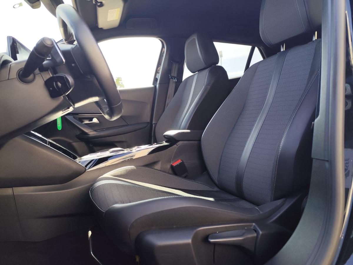 peugeot-2008-2023-gasolina-1199cc