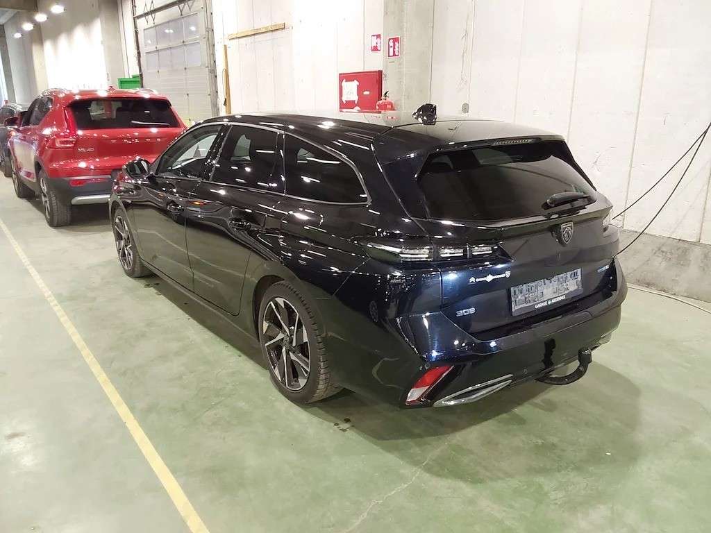 peugeot-308-sw-2022-hibrido-a-gasolina-1598cc