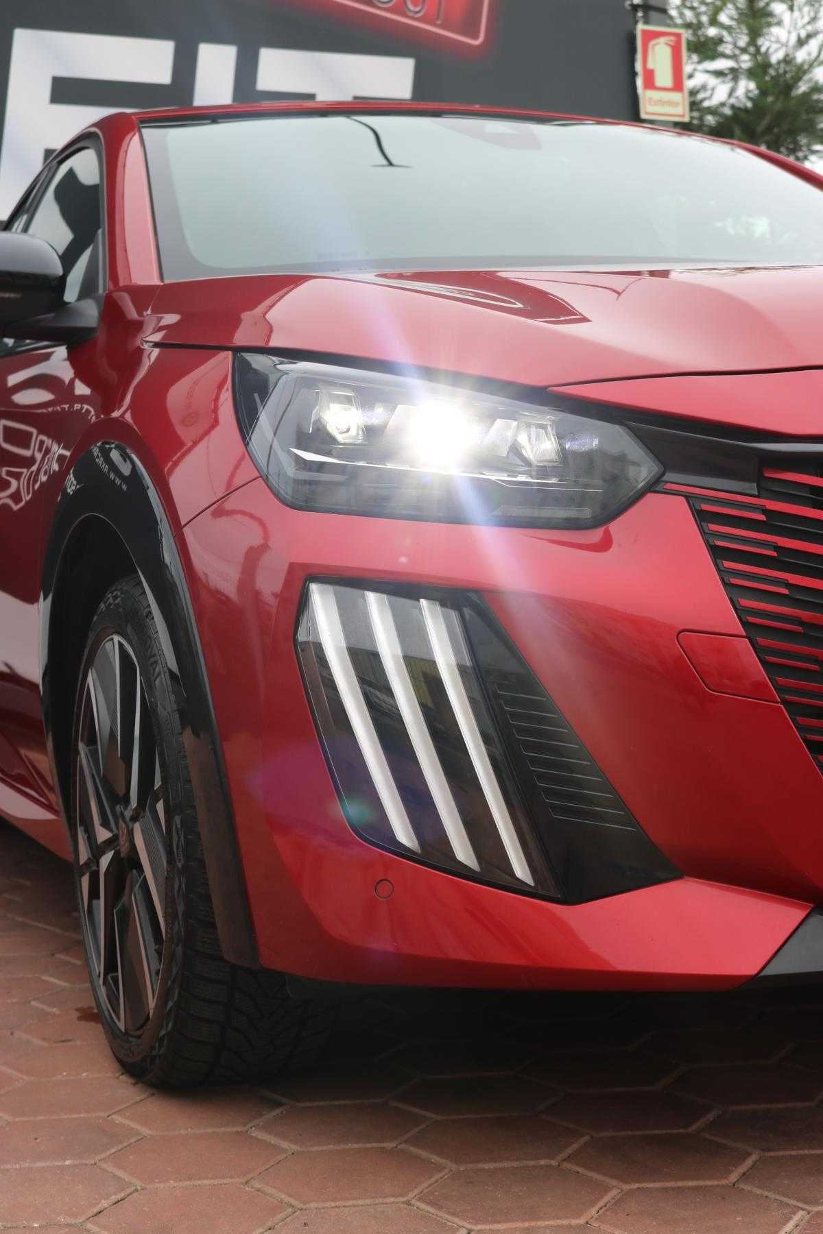 peugeot-208-2024-eletrico-0cc