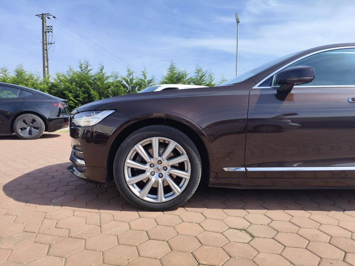 volvo-s90-2018-diesel-1969cc