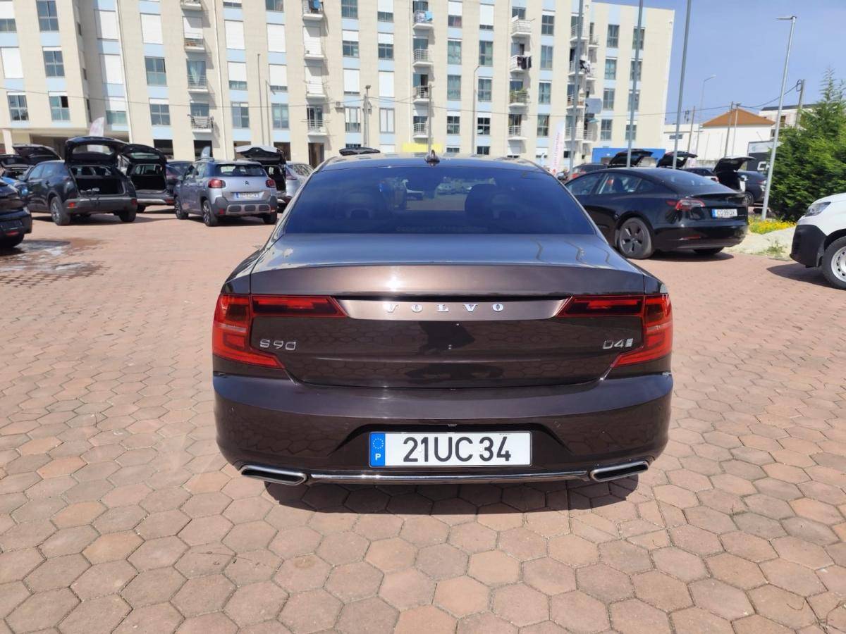 volvo-s90-2018-diesel-1969cc