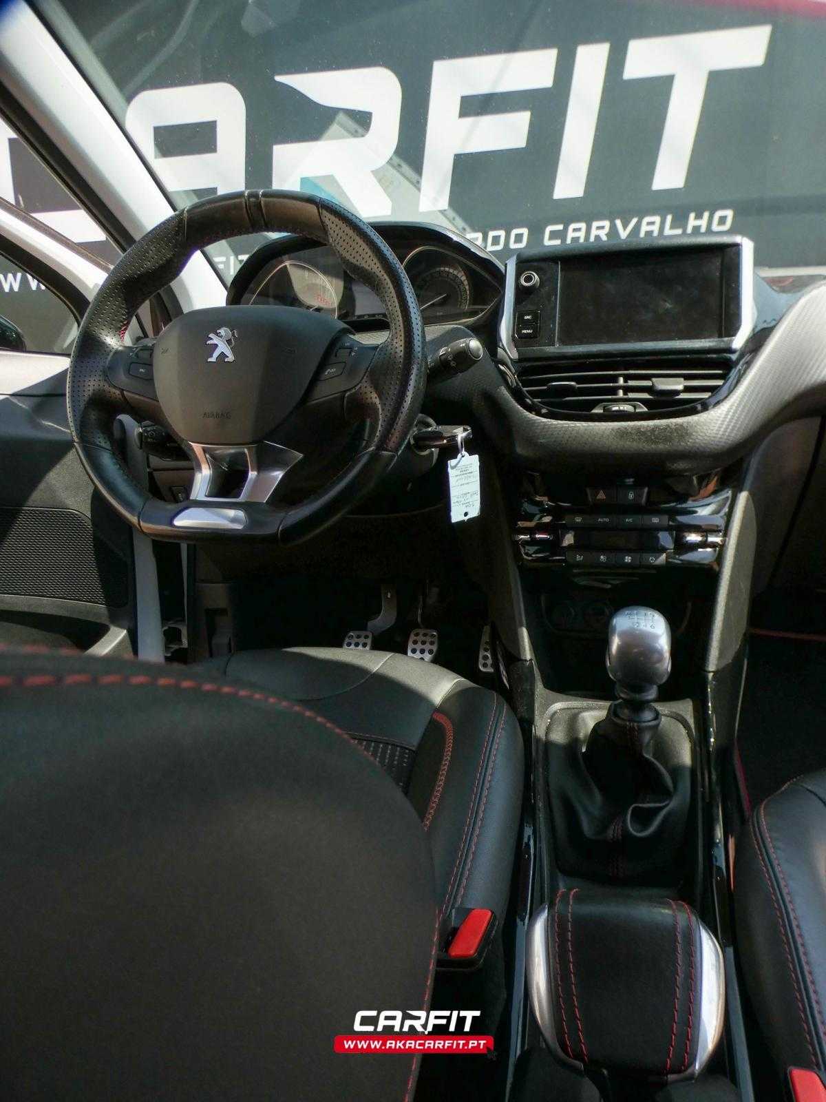 peugeot-2008-2017-gasolina-1199cc