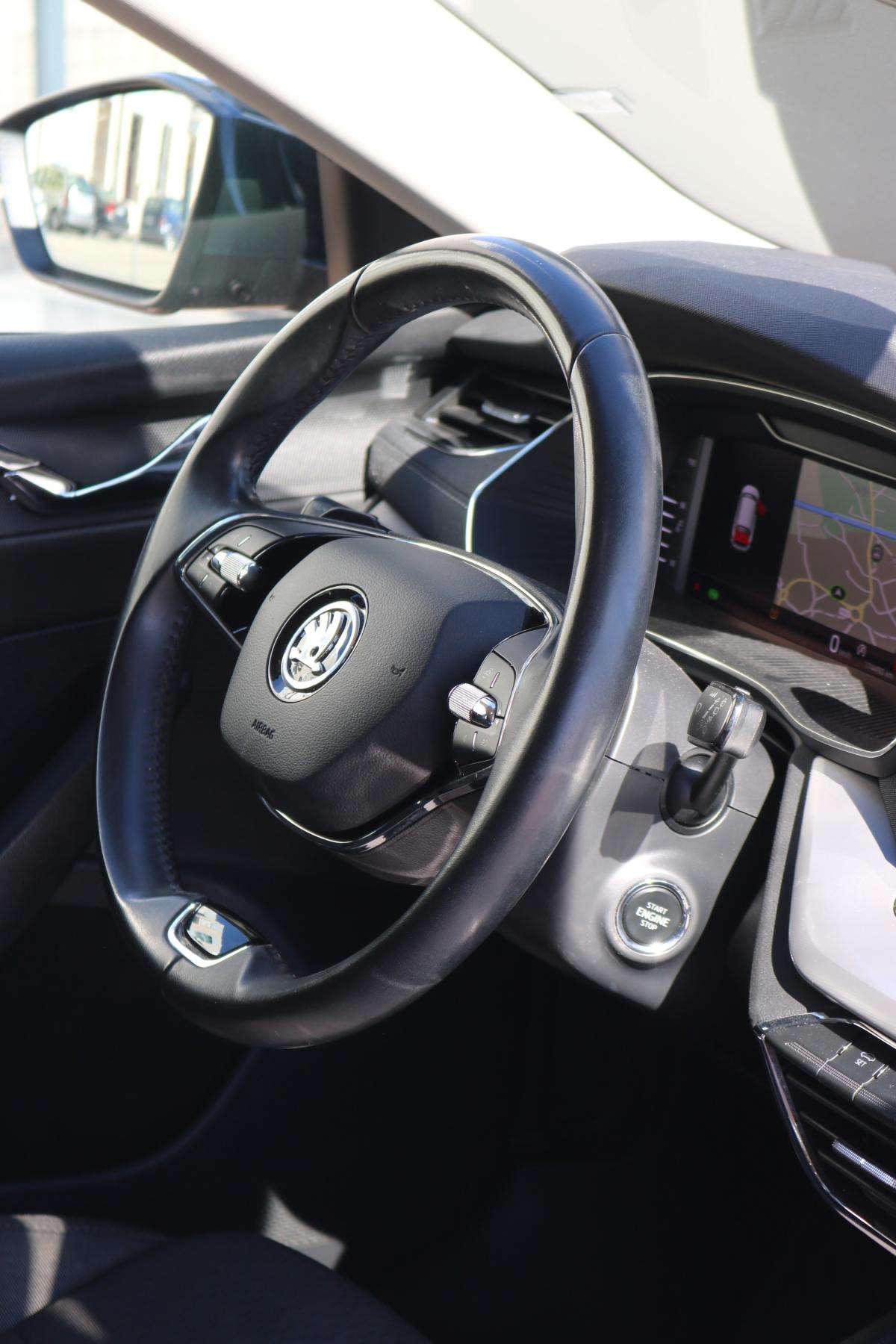 skoda-octavia-2021-hibrido-1498cc