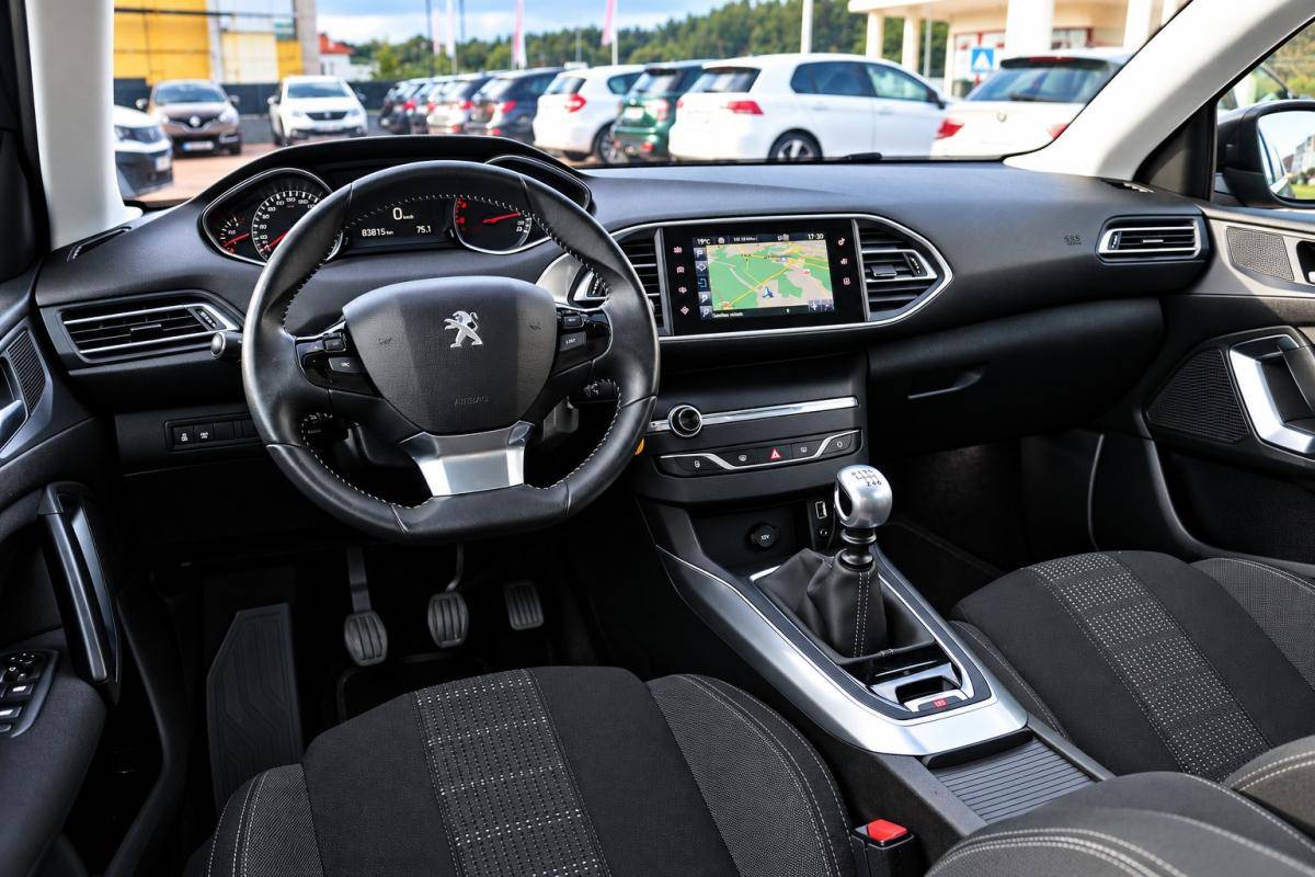 peugeot-308-2015-diesel-1560cc