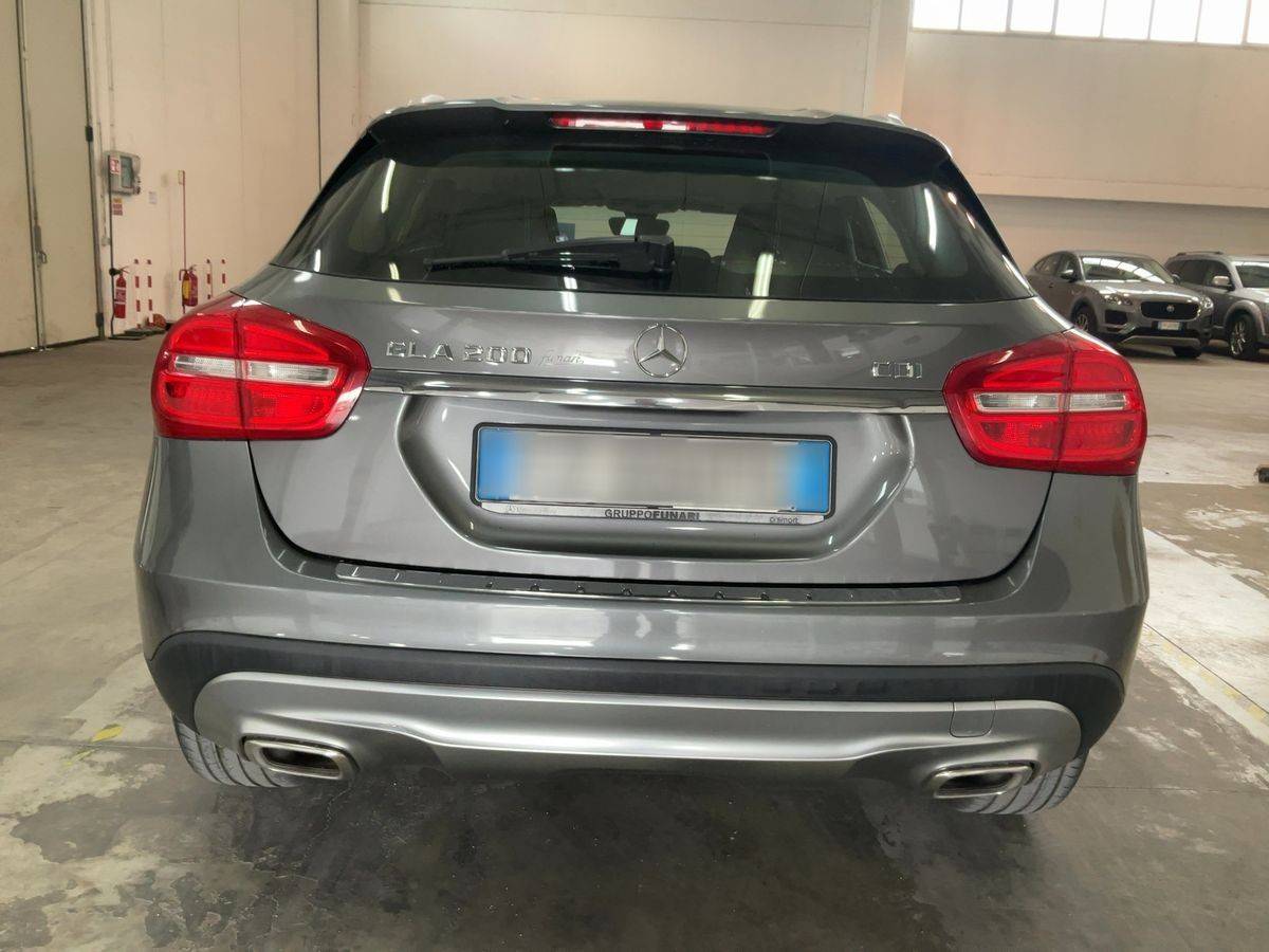 mercedes-benz-gla-2015-diesel-2143cc