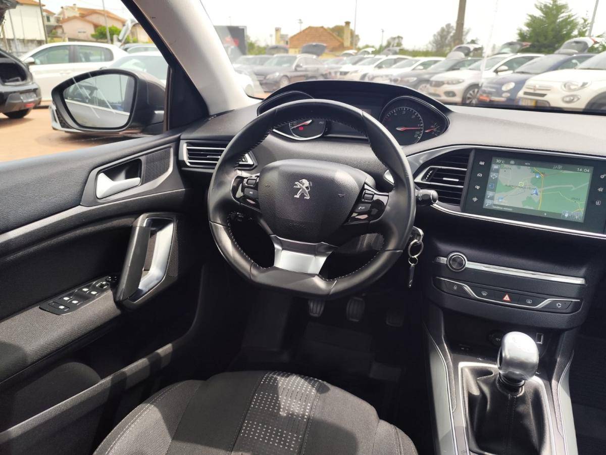 peugeot-308-sw-2015-diesel-1560cc