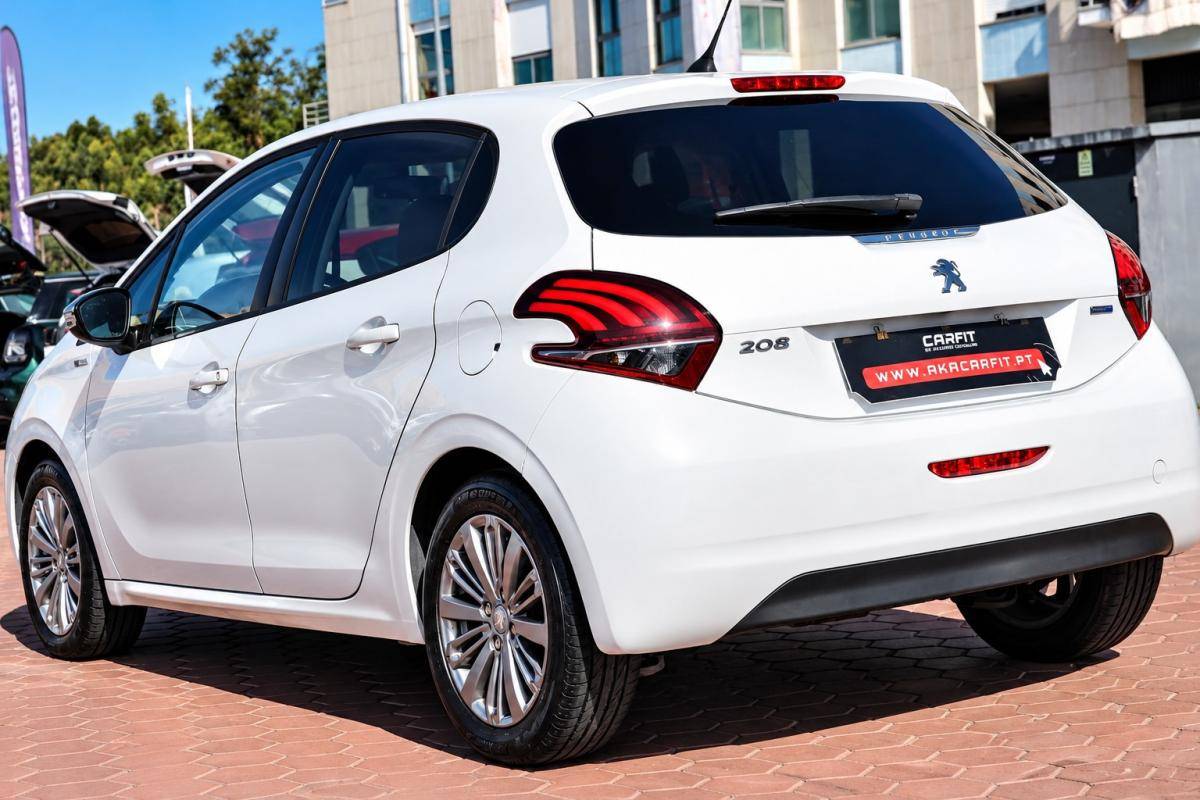 peugeot-208-2016-diesel-1560cc
