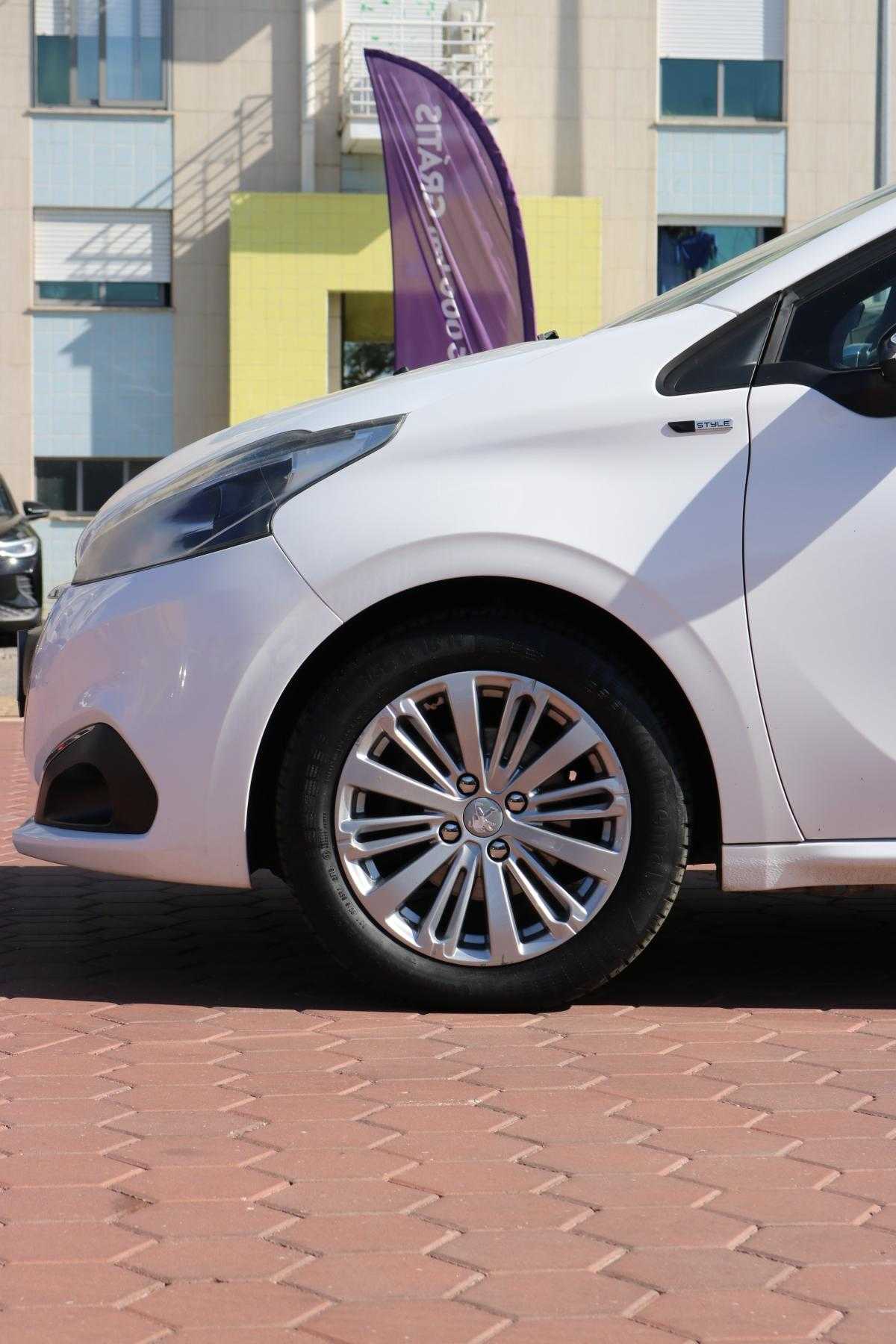 peugeot-208-2016-diesel-1560cc