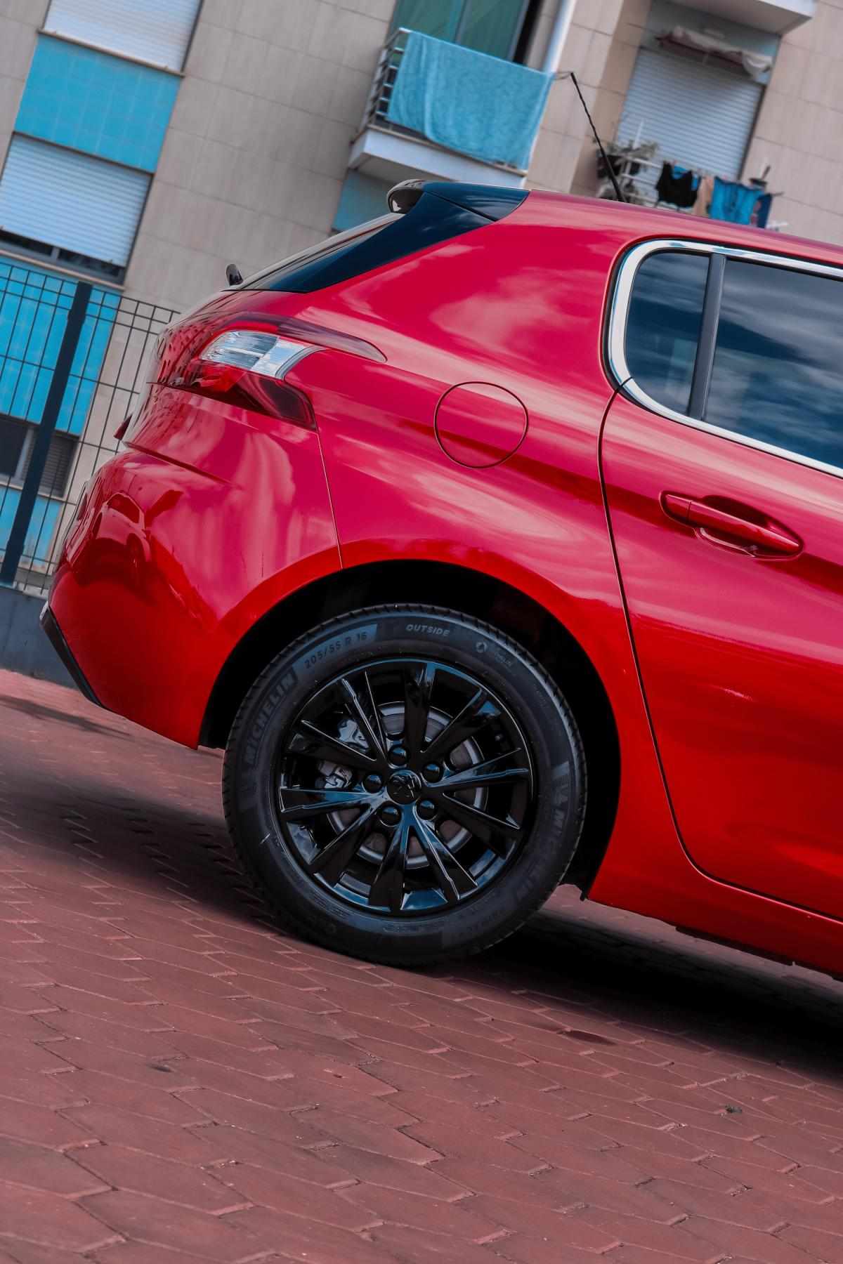 peugeot-308-2015-gasolina-1199cc