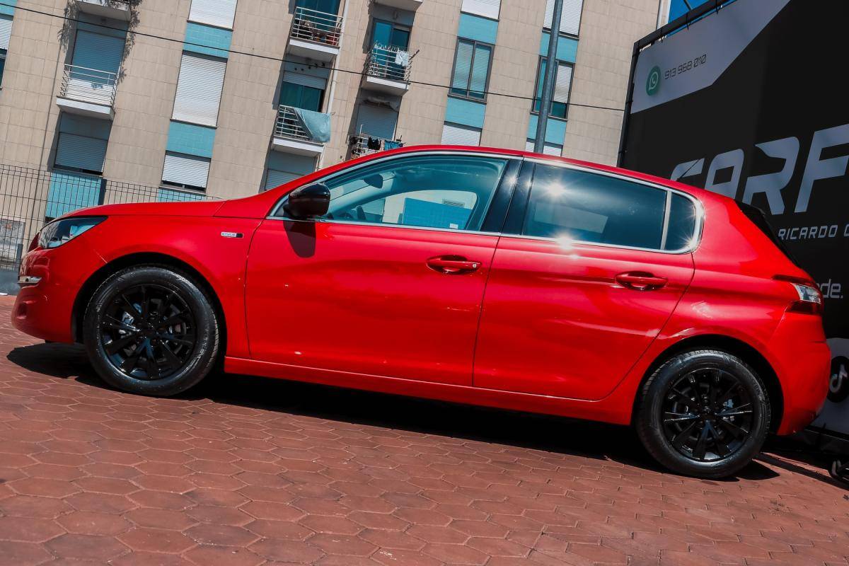 peugeot-308-2015-gasolina-1199cc