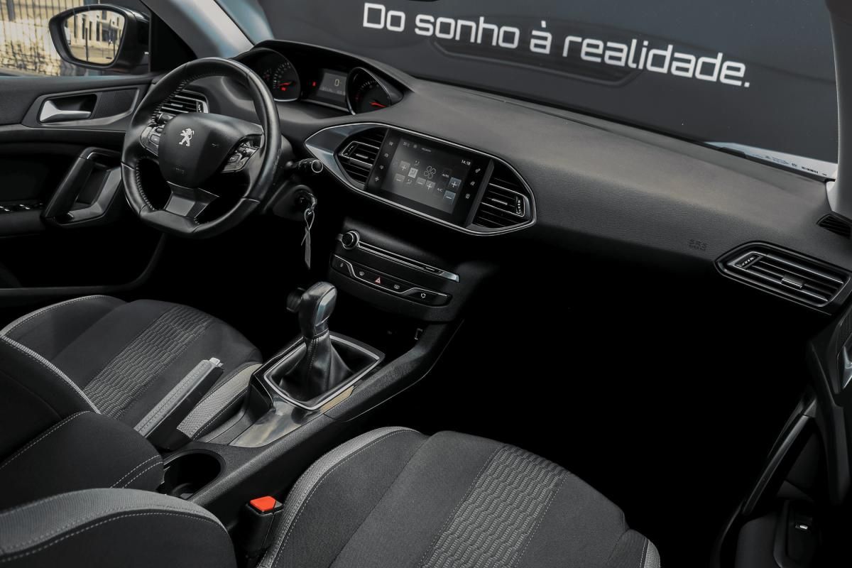 peugeot-308-2015-gasolina-1199cc