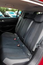 peugeot-308-2015-gasolina-1199cc