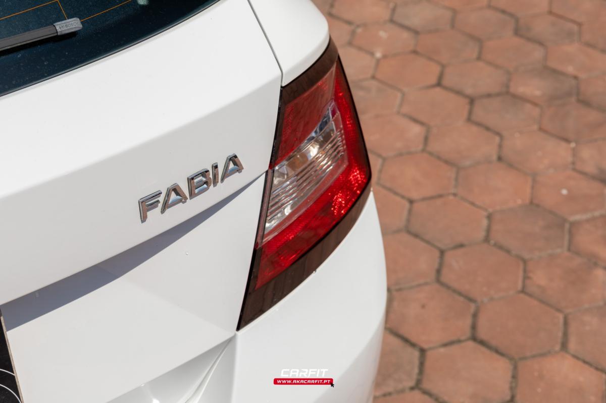 skoda-fabia-2015-gasolina-999cc