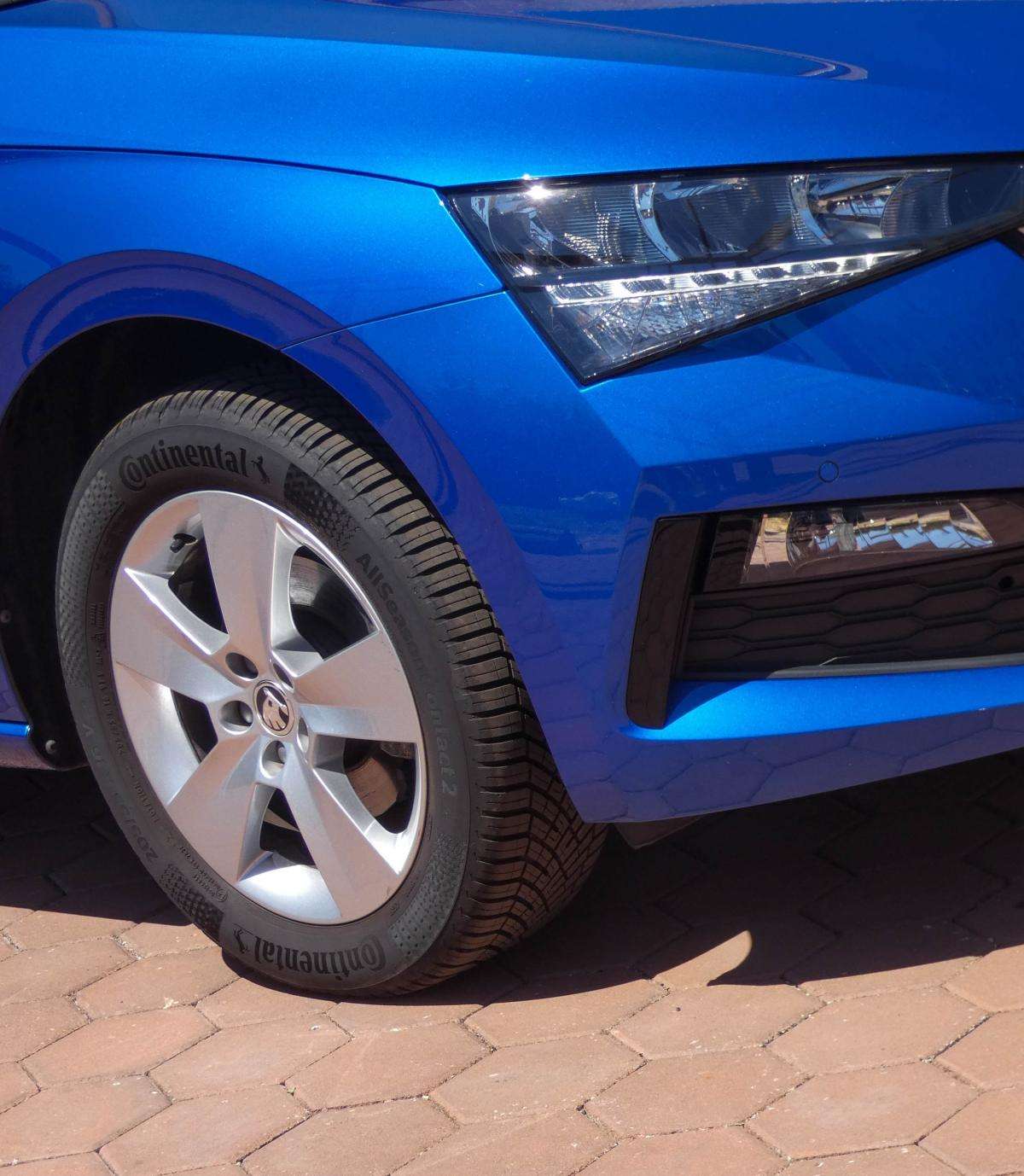 skoda-scala-2023-gasolina-999cc
