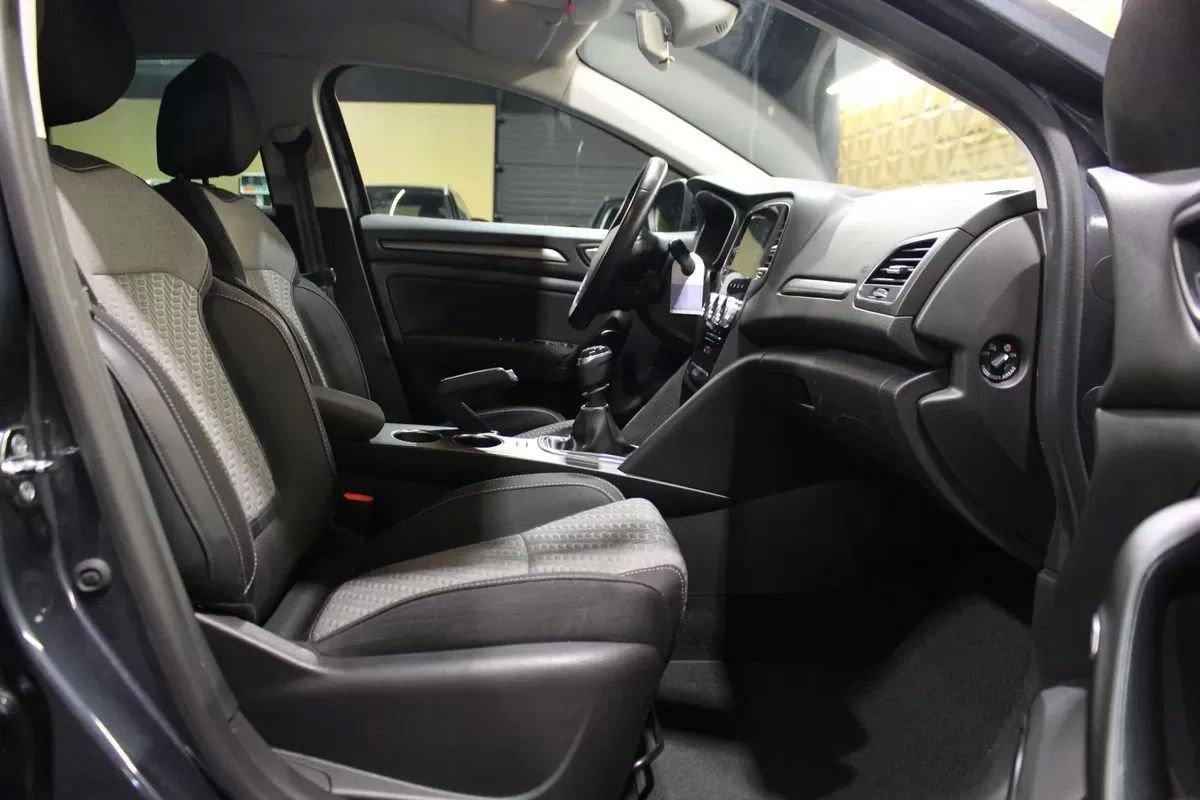 renault-megane-sport-tourer-2021-diesel-1461cc
