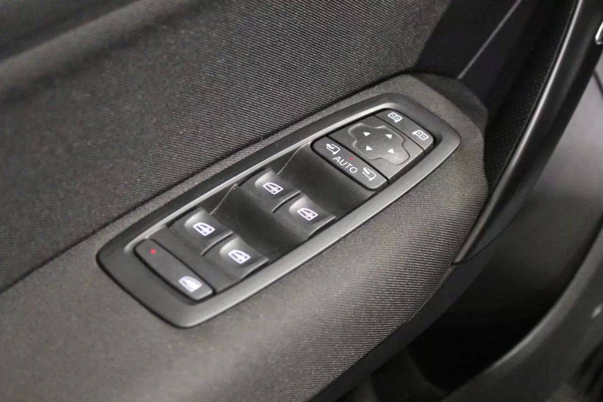 renault-megane-sport-tourer-2021-diesel-1461cc