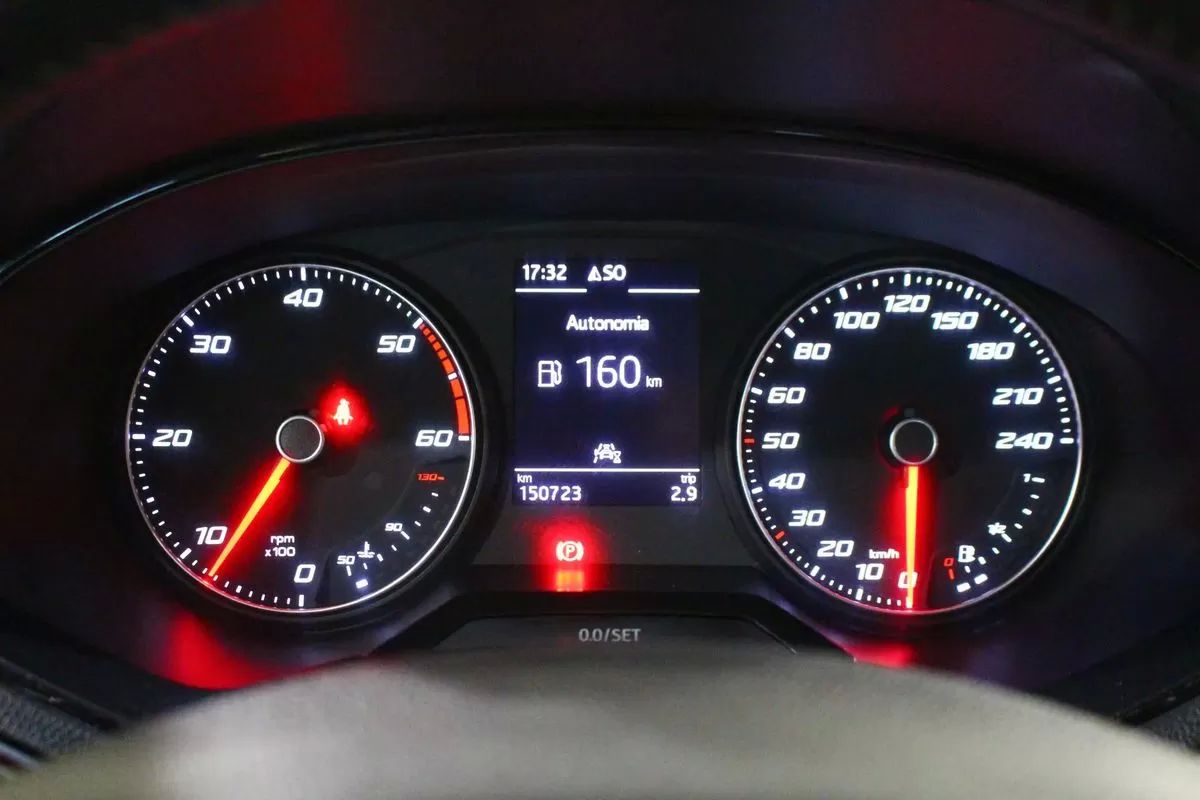 seat-arona-2019-diesel-1598cc