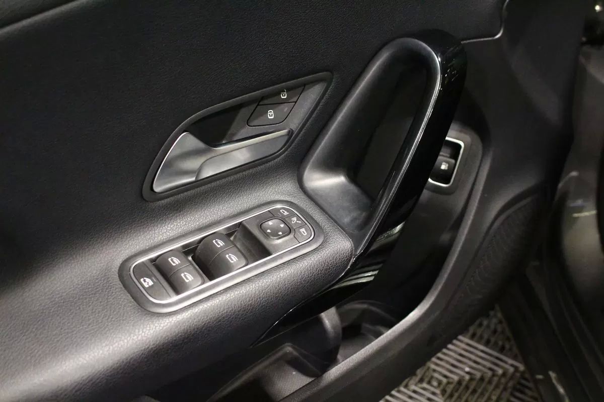 mercedes-benz-classe-a-2020-hibrido-1332cc