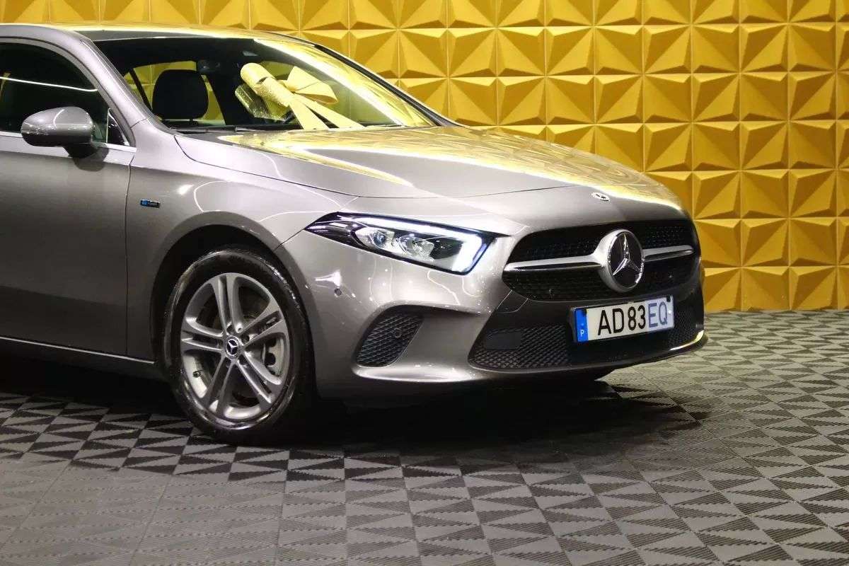 mercedes-benz-classe-a-2020-hibrido-1332cc