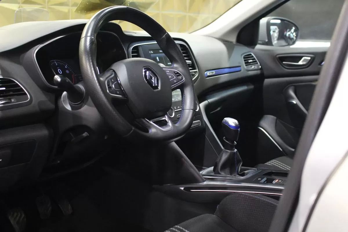 renault-megane-sport-tourer-2020-diesel-1461cc