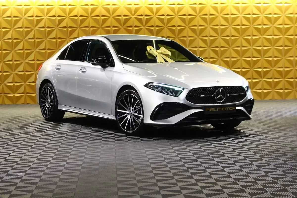 mercedes-benz-classe-a-2023-hibrido-1332cc