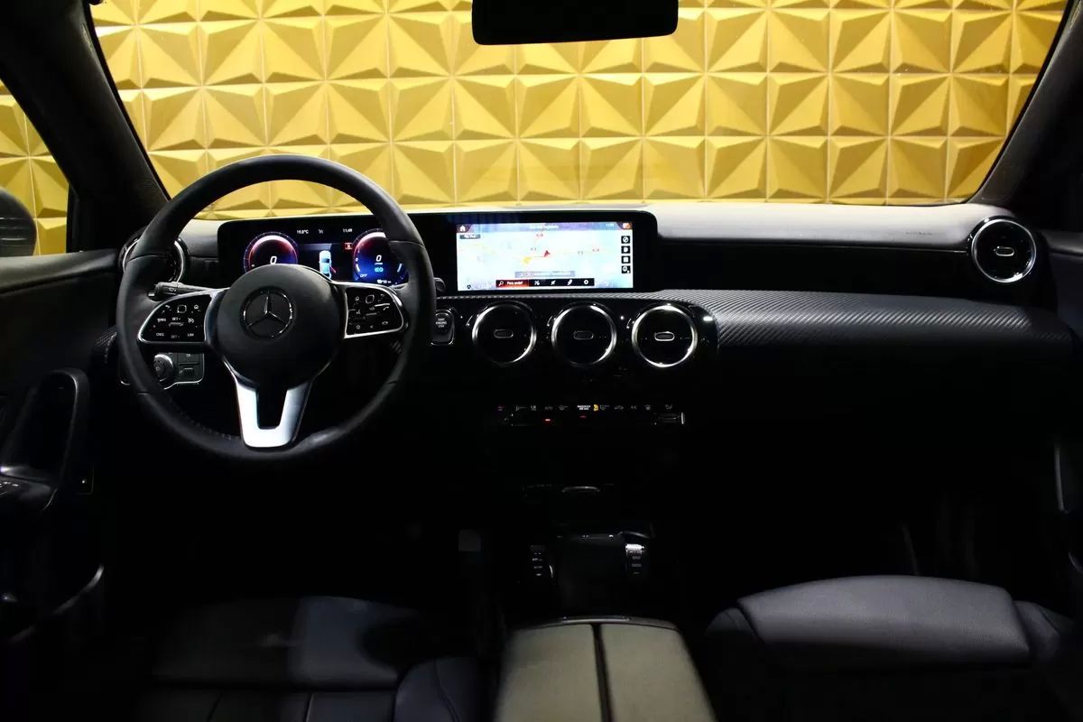 mercedes-benz-classe-a-2020-hibrido-1332cc