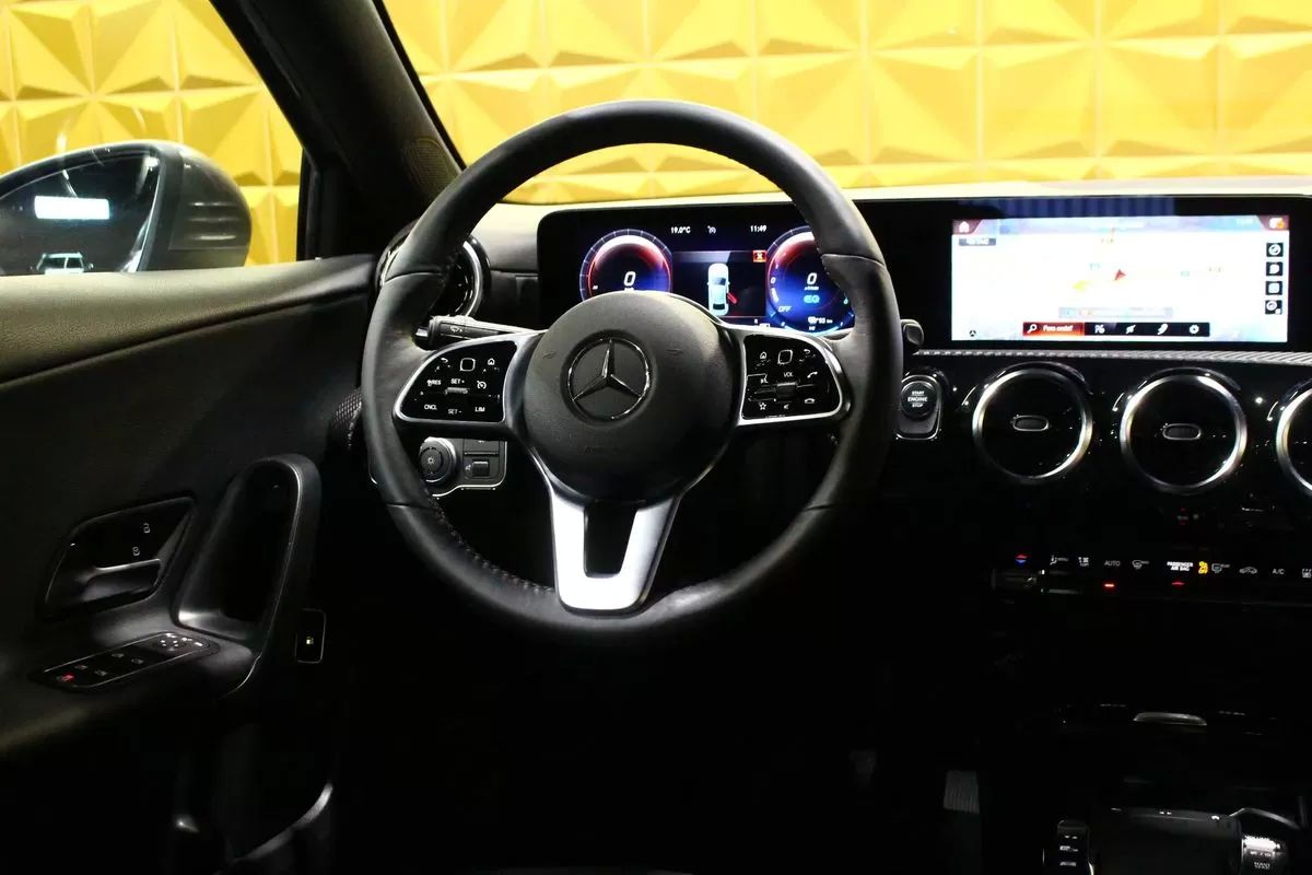 mercedes-benz-classe-a-2020-hibrido-1332cc