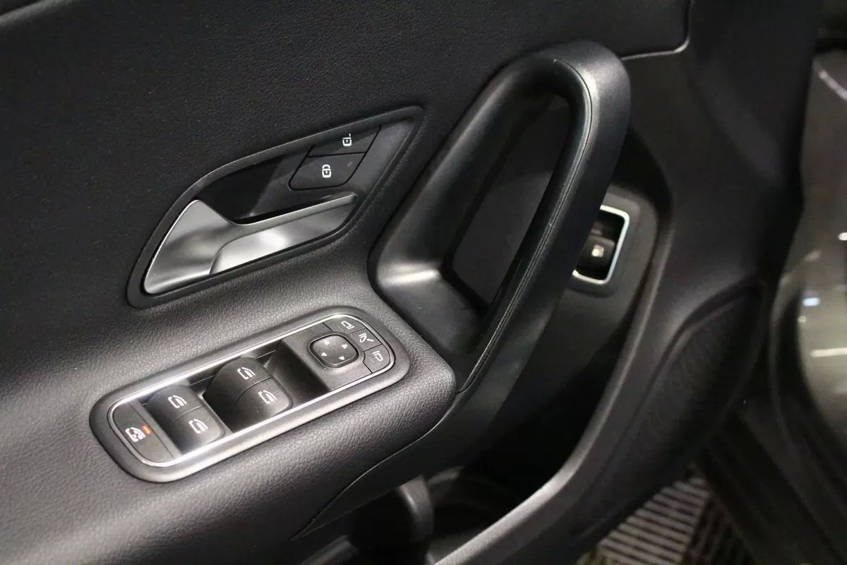 mercedes-benz-classe-a-2020-hibrido-1332cc