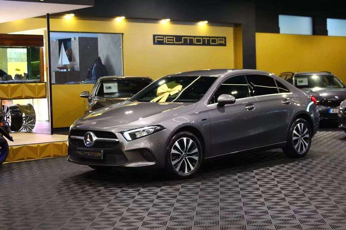 mercedes-benz-classe-a-2020-hibrido-1332cc