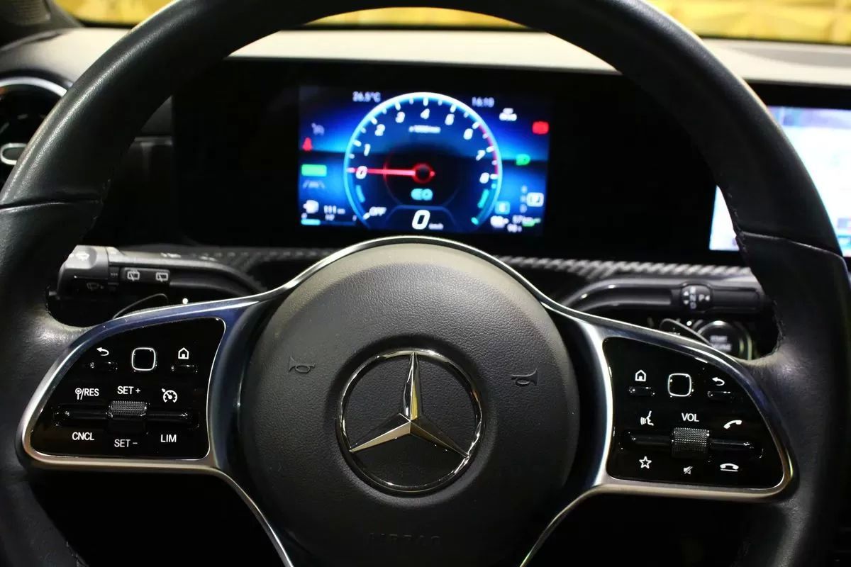 mercedes-benz-cla-2022-hibrido-1332cc