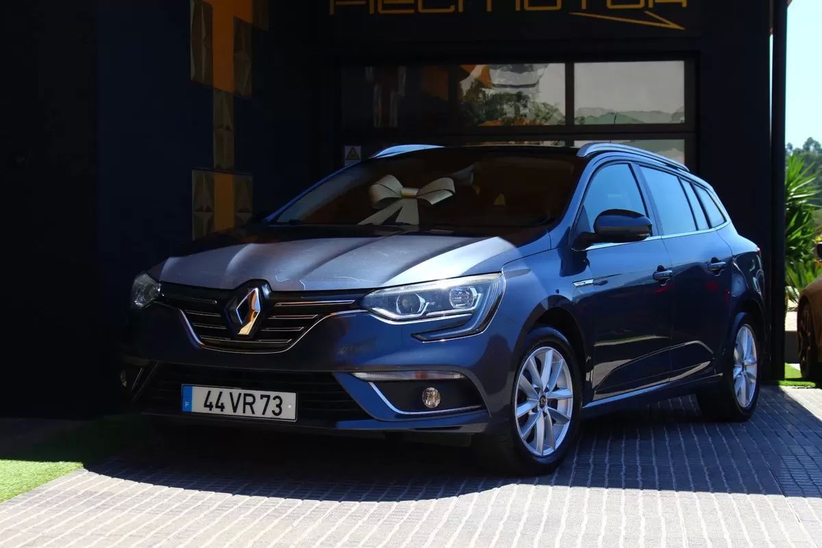 renault-megane-sport-tourer-2018-diesel-1461cc