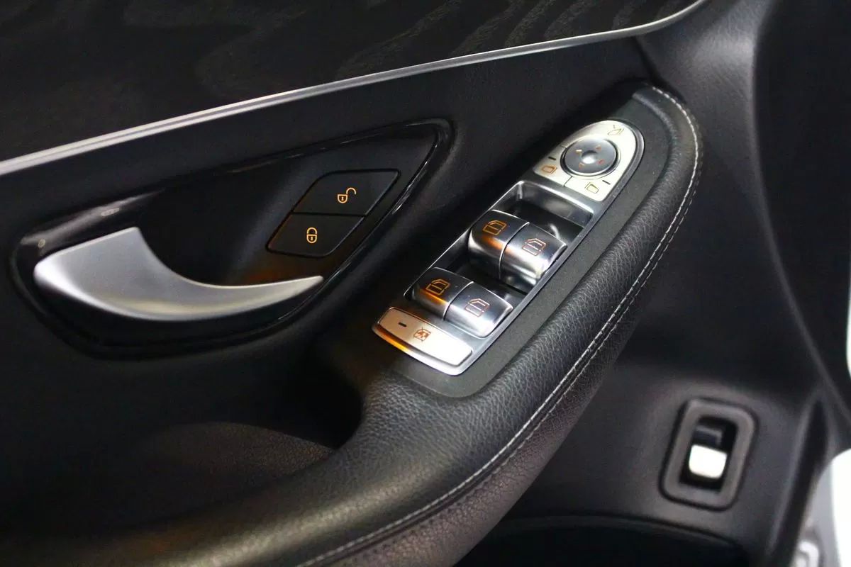 mercedes-benz-glc-2019-diesel-1950cc