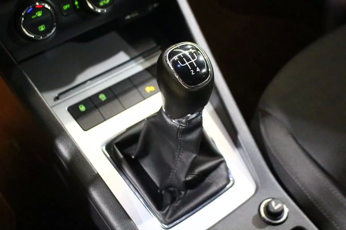 skoda-octavia-2013-diesel-1598cc