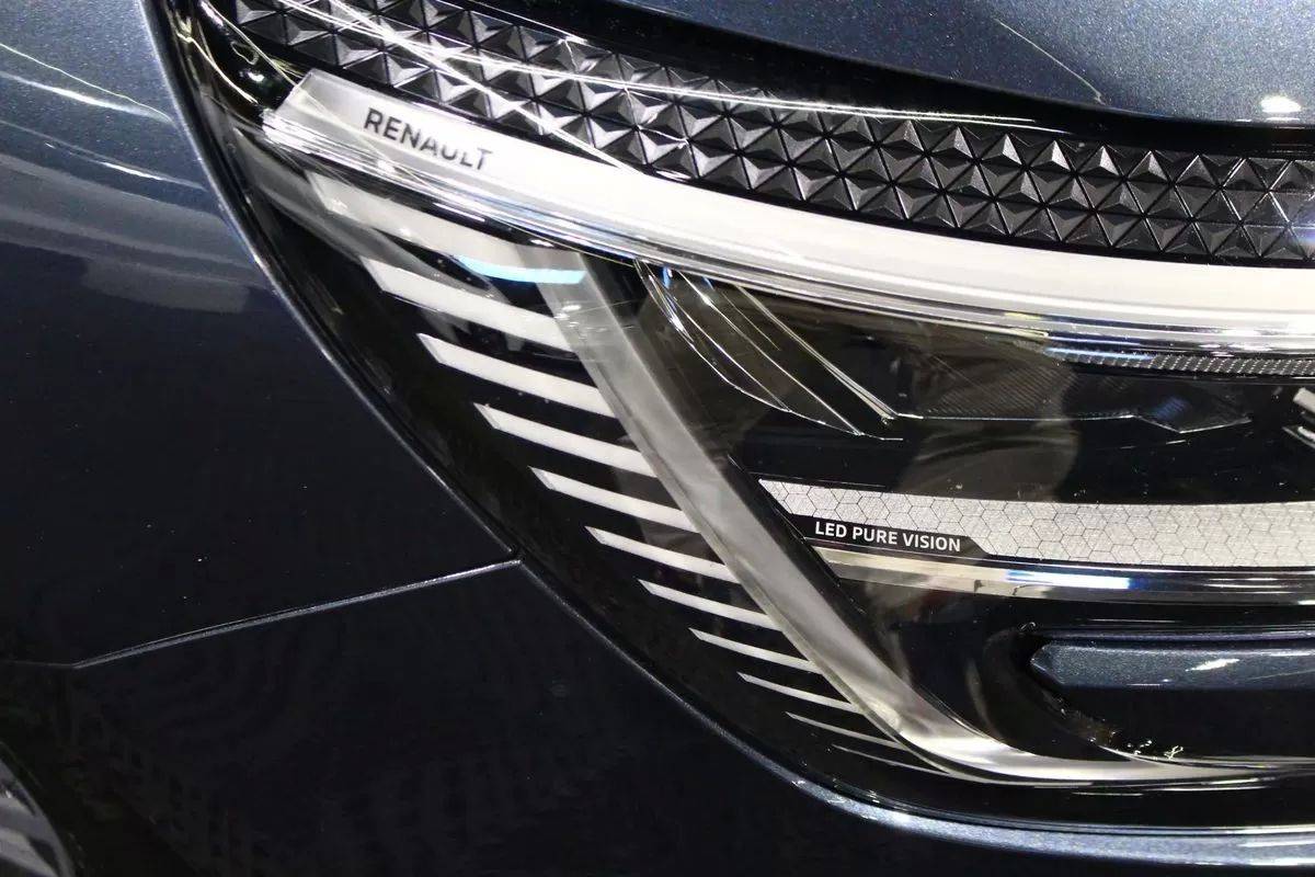 renault-megane-sport-tourer-2022-diesel-1461cc