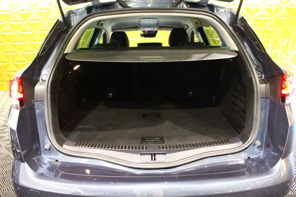 renault-megane-sport-tourer-2022-diesel-1461cc