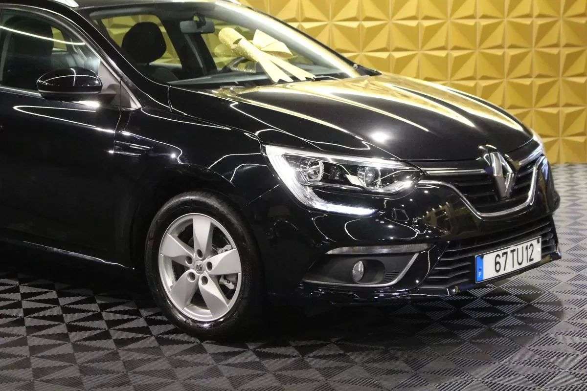 renault-megane-sport-tourer-2017-diesel-1461cc