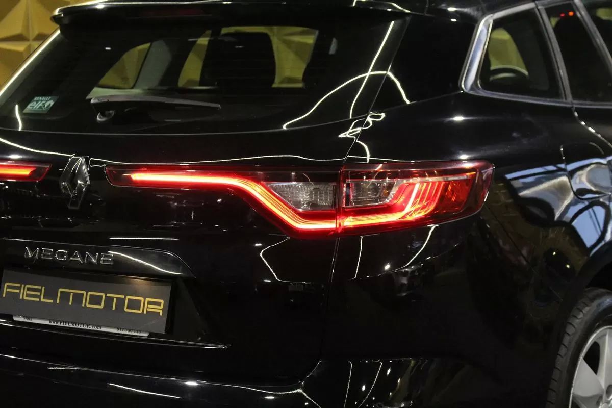 renault-megane-sport-tourer-2017-diesel-1461cc