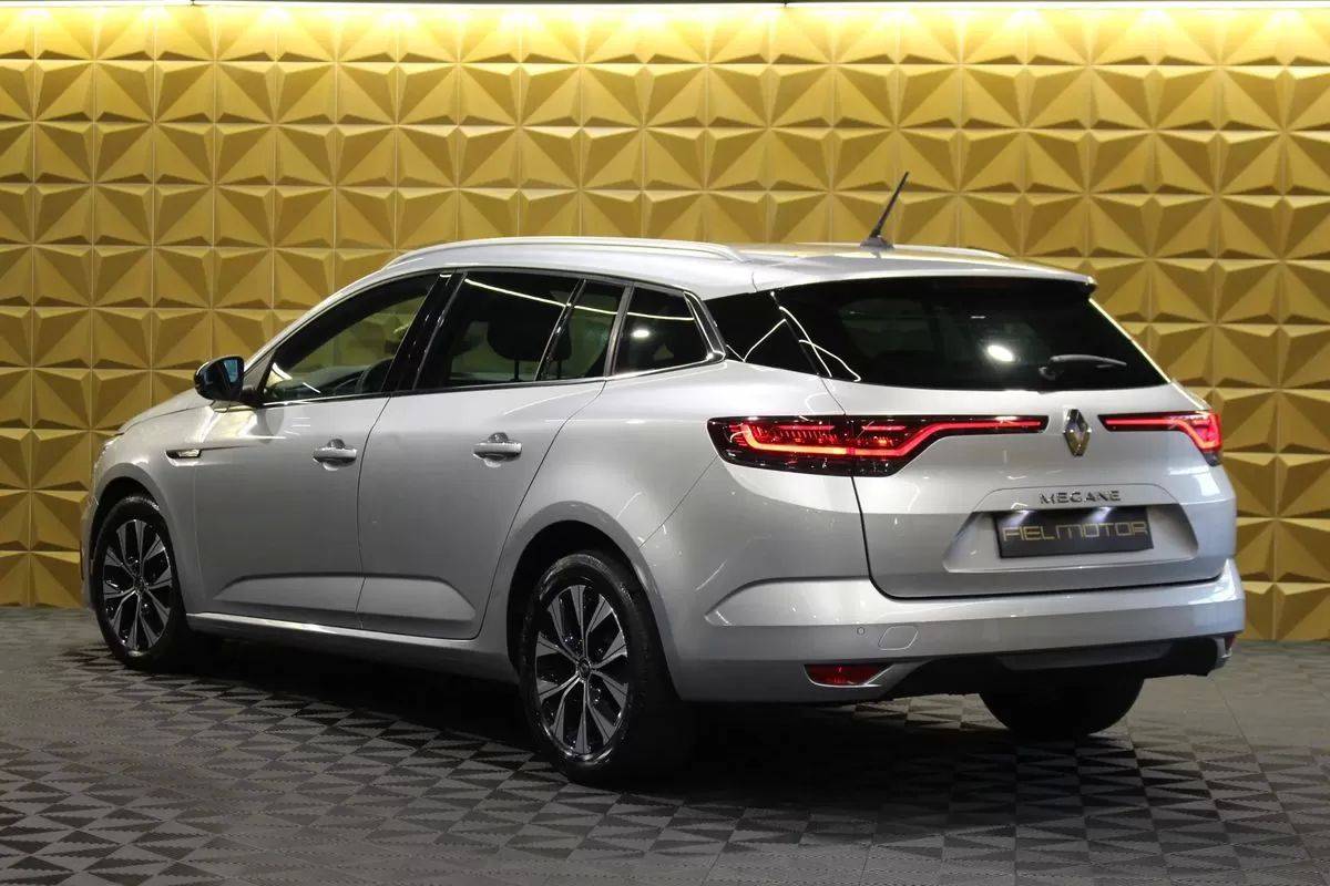 renault-megane-sport-tourer-2021-diesel-1461cc