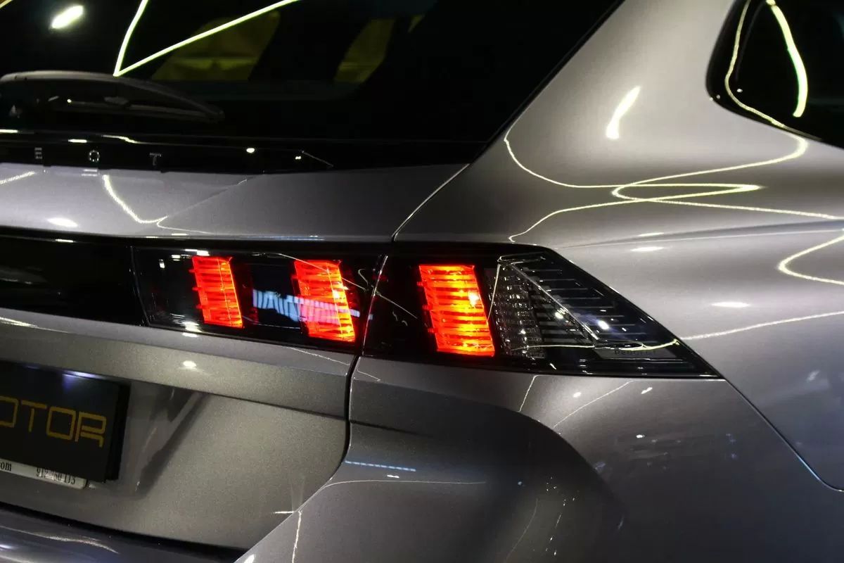 peugeot-508-sw-2021-diesel-1499cc